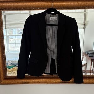 BB Dakota Classic Black Blazer